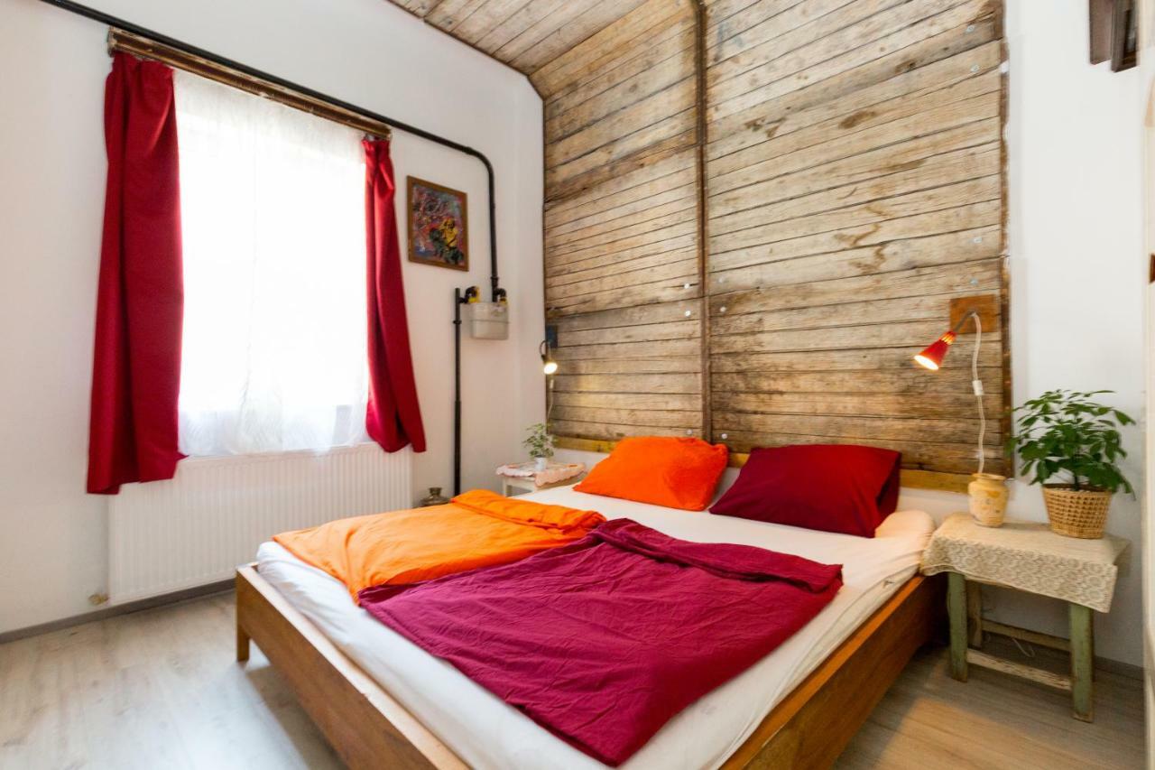 Nest Albergue