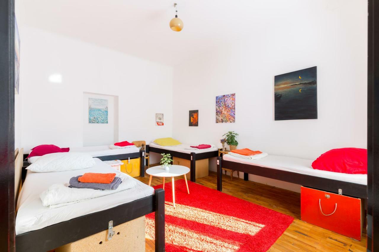 Nest Hostal